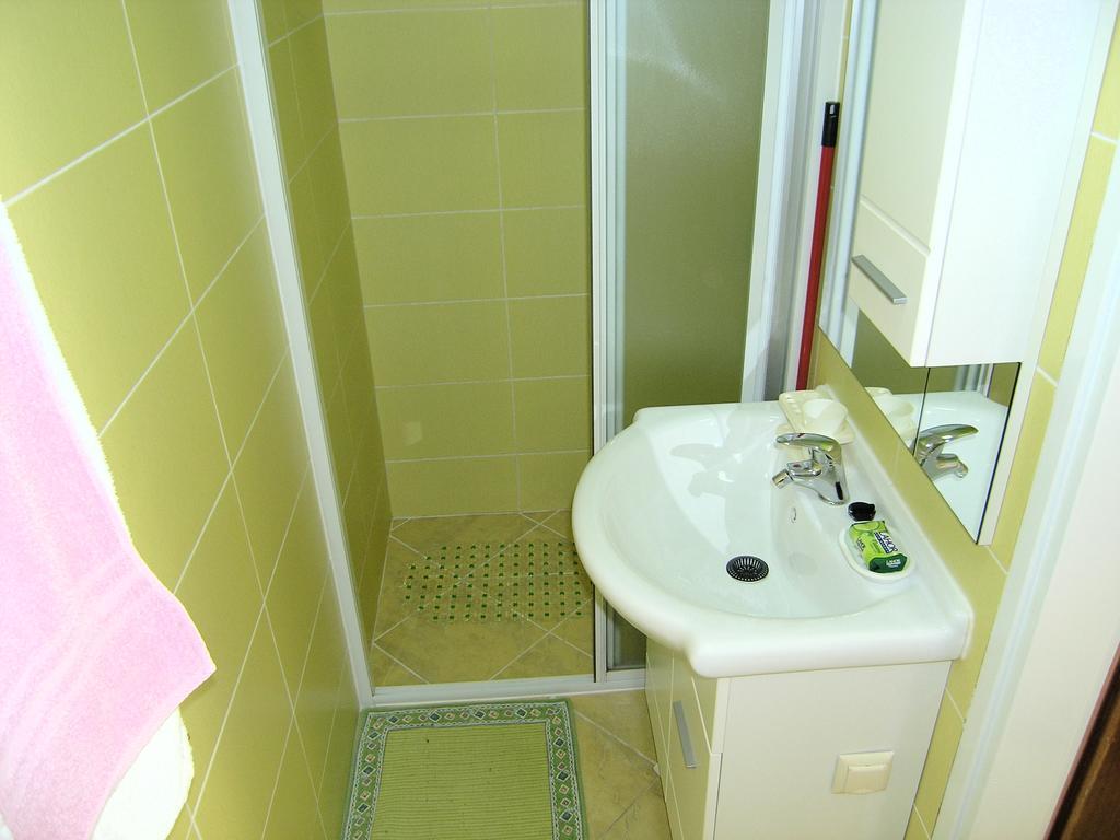 Apartman Vera Крк Екстер'єр фото